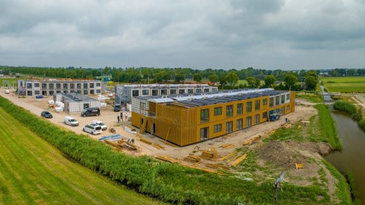 Prefab vlaswanden in Sporthoeklaan in Lansingerland
